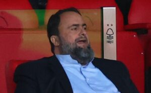 magnata evangelos marinakis prioriza compra da saf do vasco, mas faz exigência ao clube