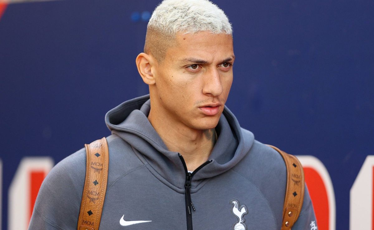 volta de richarlison ao fluminense e saída do tottenham ajudaria em convocação para seleção brasileira 