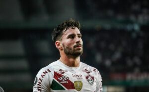 flamengo propõe usar allan como moeda de troca para contratar martinelli do fluminense