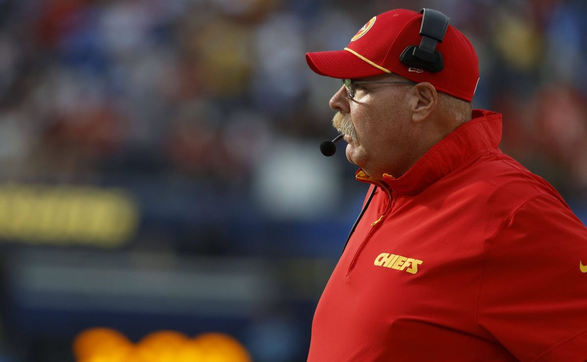 andy reid confirma que patrick mahomes perde outro companheiro de equipe importante no chiefs com lesão grave