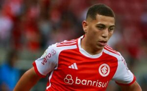 gabriel carvalho compõe trio que será desfalque do internacional no início de 2025