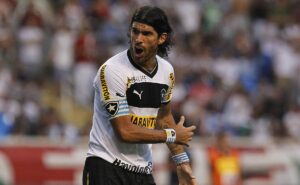 globo barrou loco abreu de última hora em transmissão da final da libertadores por motivo inusitado