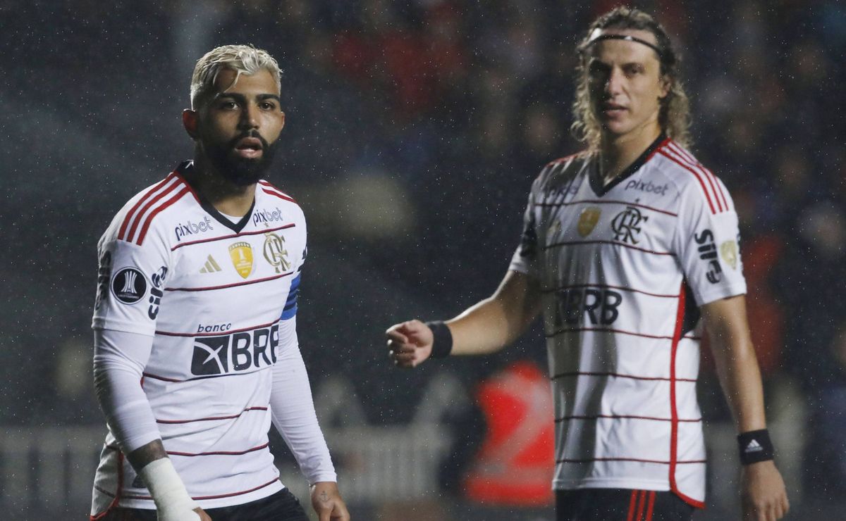 após saídas de david luiz e gabigol, flamengo vai buscar grande zagueiro e fabrício bruno também pode ficar