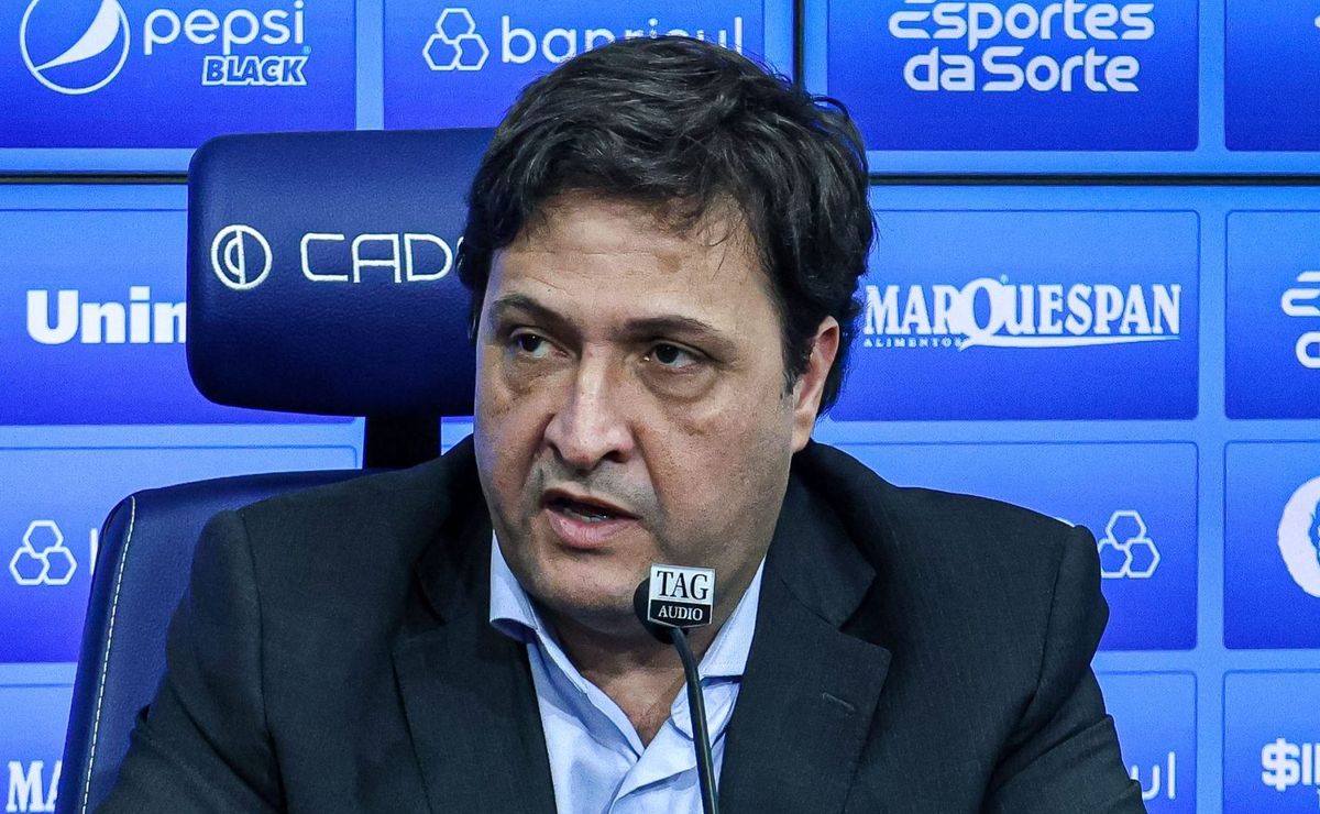 alberto guerra explica o que aconteceu na negociação entre grêmio e pedro caixinha: "proposta melhor"