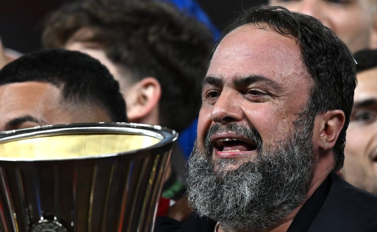 filho de marinakis quer comandar saf do vasco e faz pressão nos bastidores, revela nicola