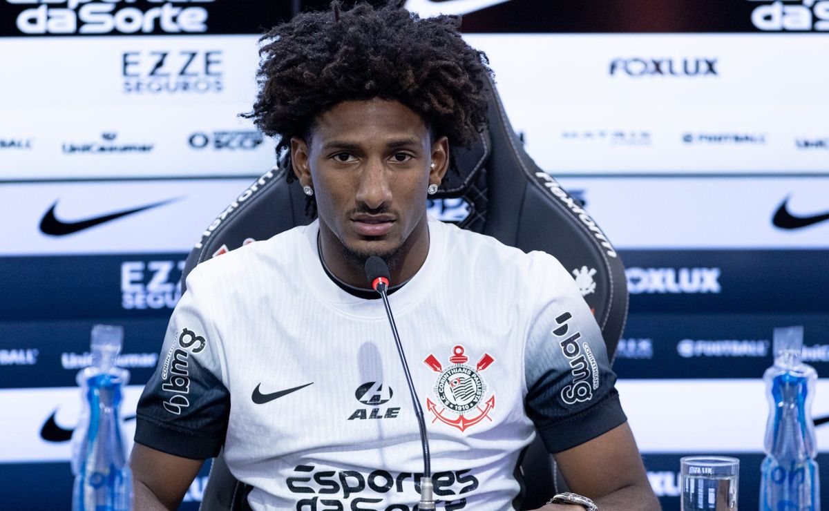 talles magno preocupa new york city e falta de espaço no corinthians vira problema para renovação