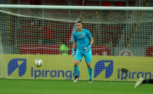 goleira lorena, do grêmio comemora indicação ao the best fifa e torcida reage: "melhor do mundo"