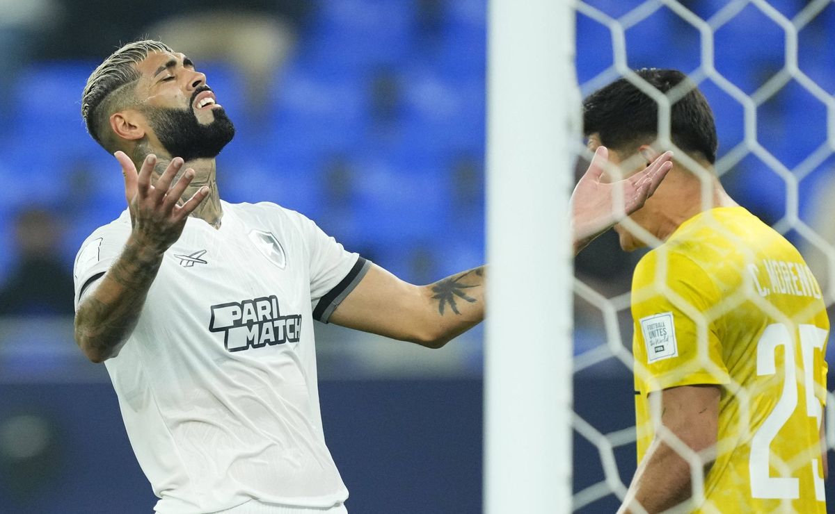 visivelmente com desgaste físico, botafogo perde por 3 a 0 em eliminação da copa intercontinental