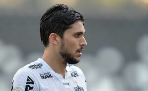 igor rabello, de saída do atlético mg, é sondado pelo athletico pr