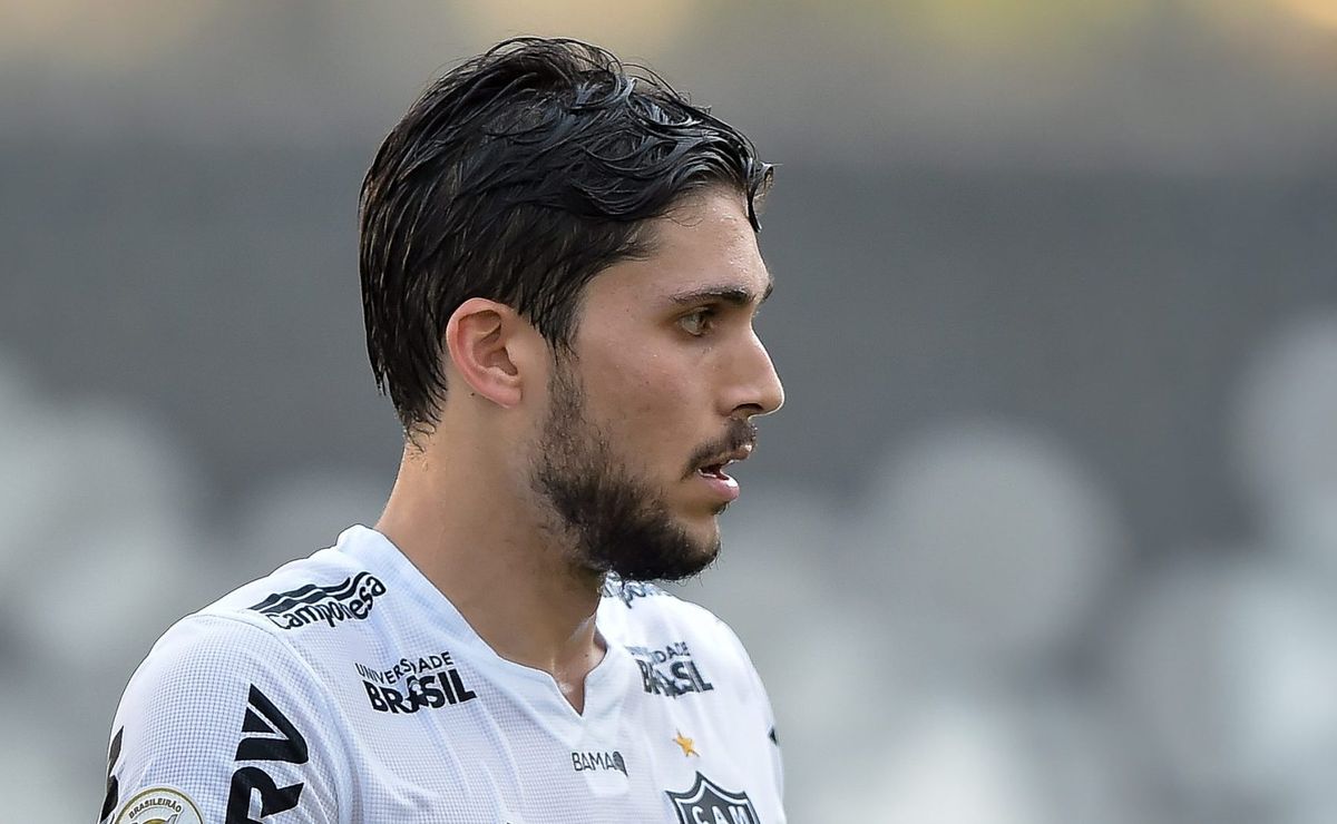 igor rabello, de saída do atlético mg, é sondado pelo athletico pr