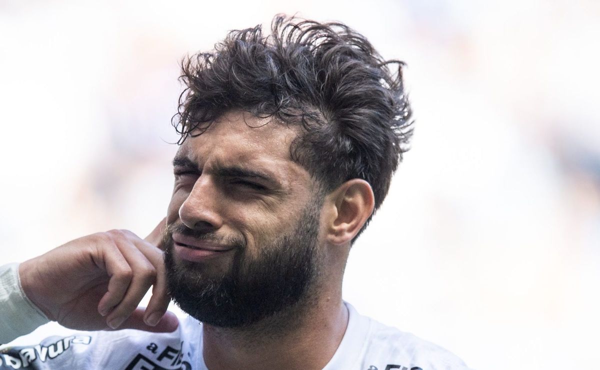 torcida do corinthians exalta trio yuri alberto, garro e depay após vitória: "um dos melhores..."