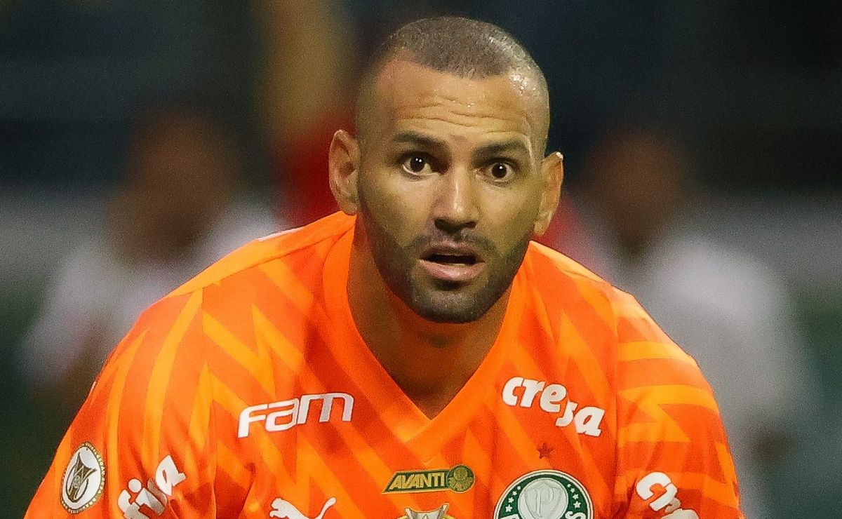 saída de weverton no palmeiras é aprovada pela torcida: "já deu"