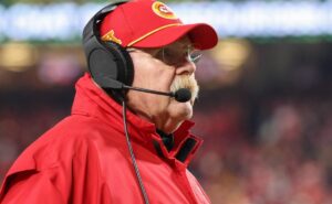 joe thuney manda recado para andy reid após proteger patrick mahomes nos chiefs