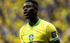 luiz henrique pode deixar o botafogo para assinar com pentacampeão da champions league