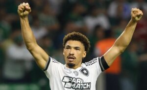 vidente deixa botafogo com uma mão na taça após previsão de jogo contra o inter