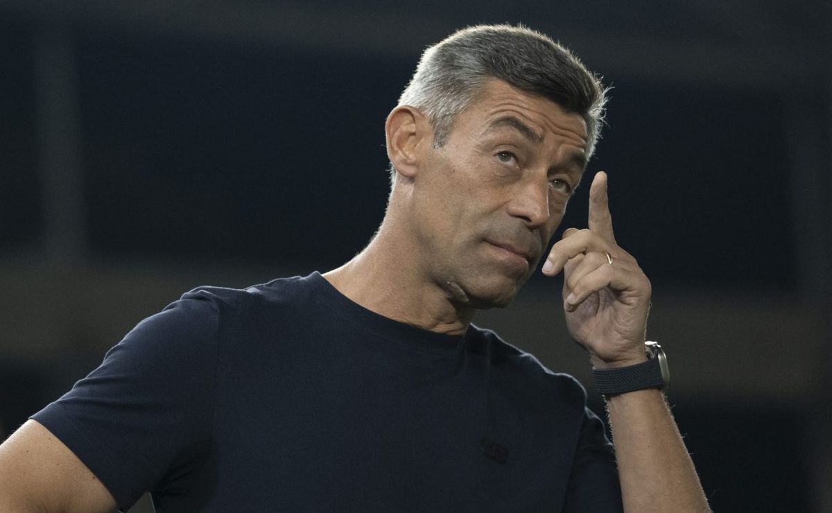 pedro caixinha irritou grêmio com exigências e negociações paralelas e direção tratou o caso como inaceitável