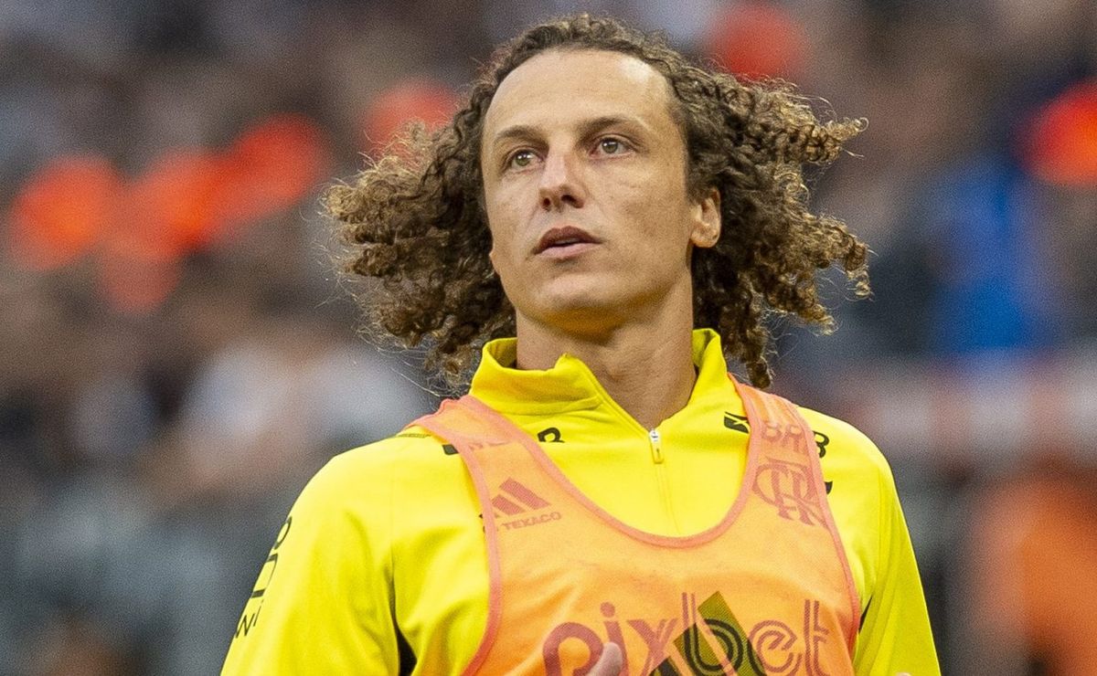 filipe luís dá firme posicionamento sobre futuro de david luiz após saída de gabigol: “se esvaziou”