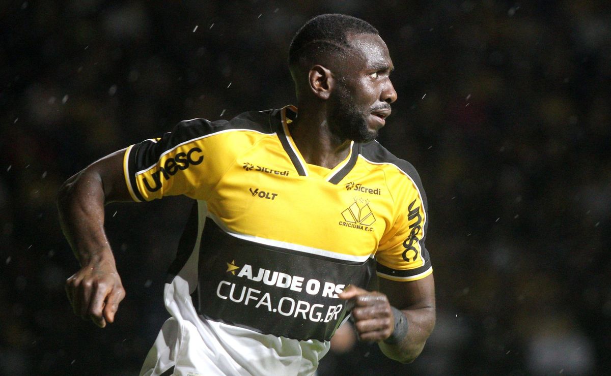 bolasie retruca provocações da torcida do vasco após episódio polêmico: "passaram noites sem dormir"