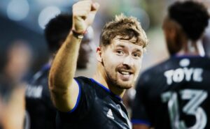corinthians está muito perto de anunciar matko miljevic, do newell's old boys, como novo reforço
