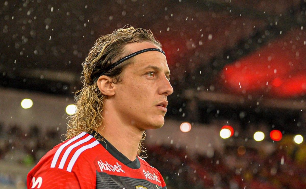 7 dias após deixar o flamengo, david luiz aceita assinar com rival para realizar sonho de criança 