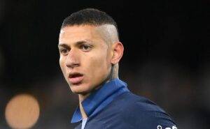 tottenham aceita liberar richarlison para o flamengo pela proposta de r$ 260 milhões