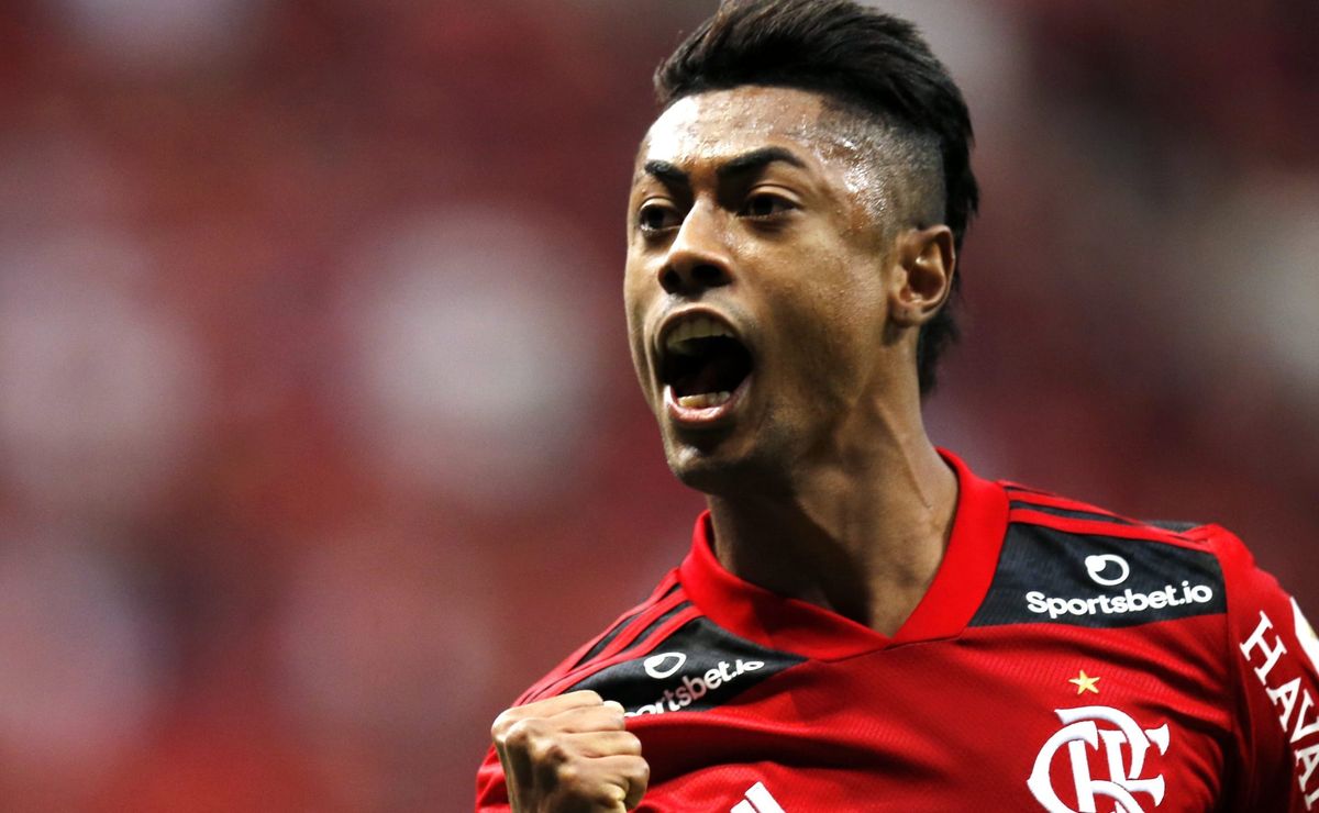 bruno henrique no atlético mg tem aprovação dos torcedores e salário é de r$ 1,8 milhão