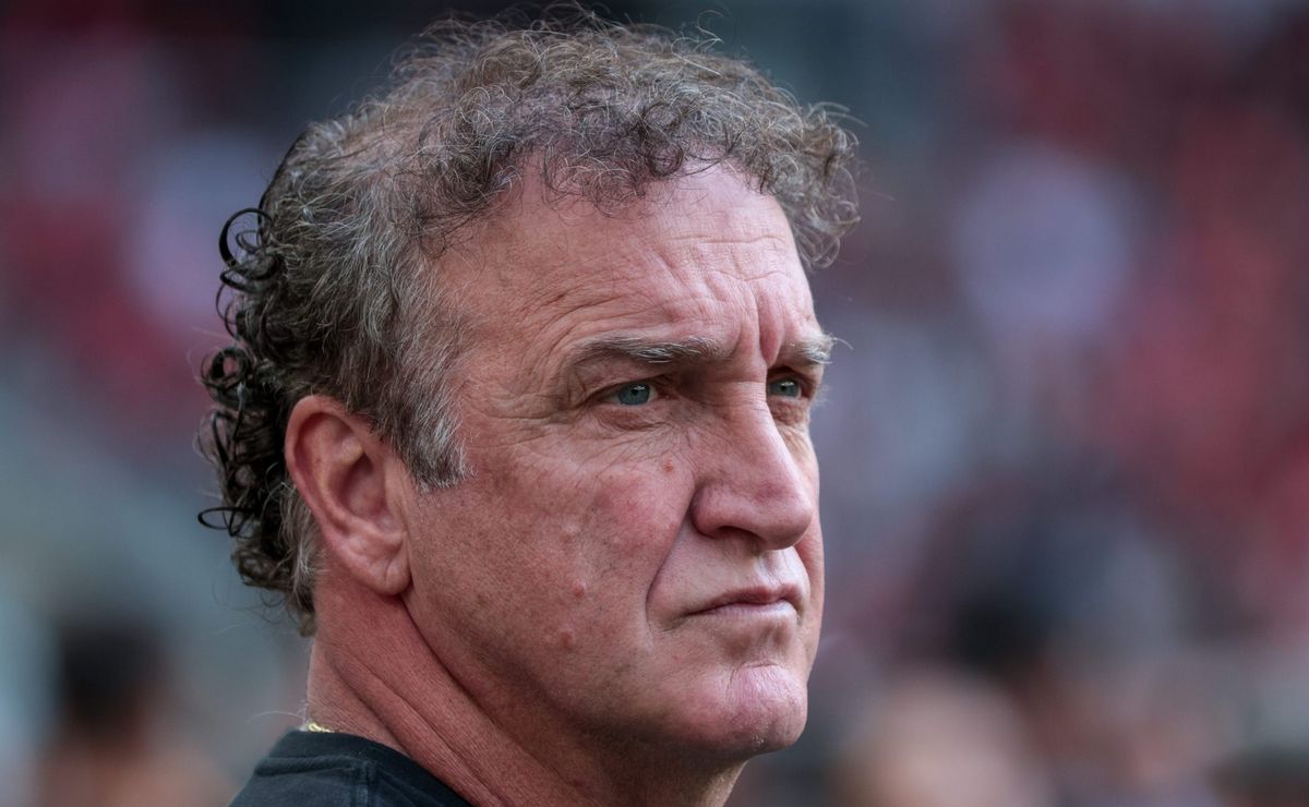 cruzeiro procurou técnico cuca após decidir por demissão de fernando diniz, diz jornalista