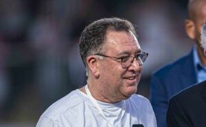 santos decide negociar zagueiro e marcelo teixeira encaminha acordo com a portuguesa; veja detalhes