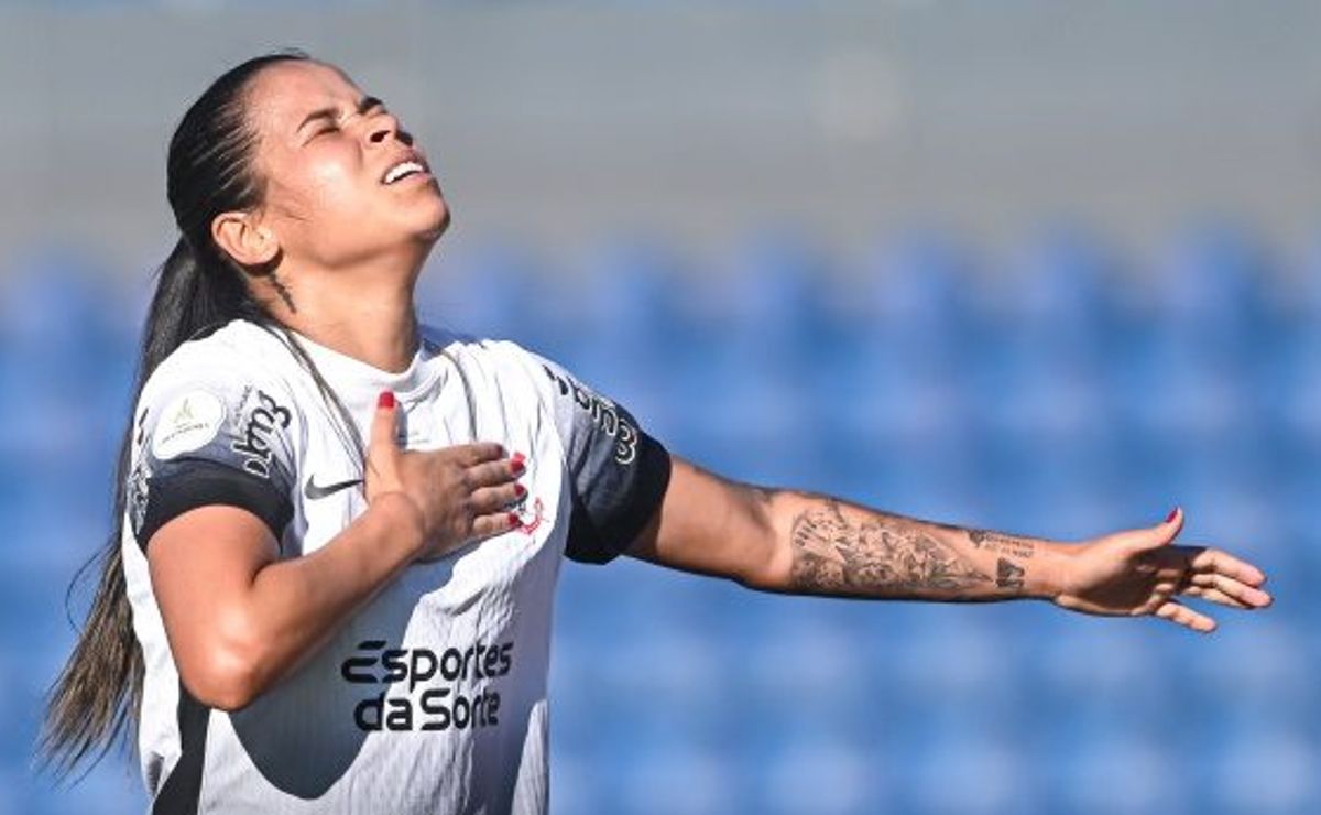 vic albuquerque renova com o corinthians e torcida vibra: "a melhor das melhores!"