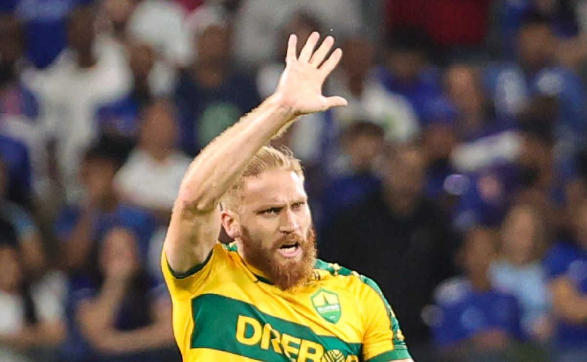 isidro pitta no flamengo pode atrapalhar planos do santos para o brasileirão 2025