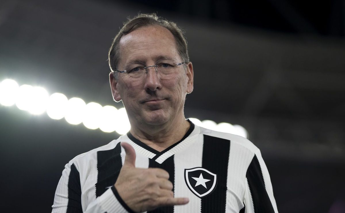 john textor quita parcela atrasada por carlos alberto e fica ‘em dia’ com o américa mg