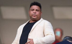 ex jogadores da seleção brasileira aprovam ronaldo fenômeno na cbf