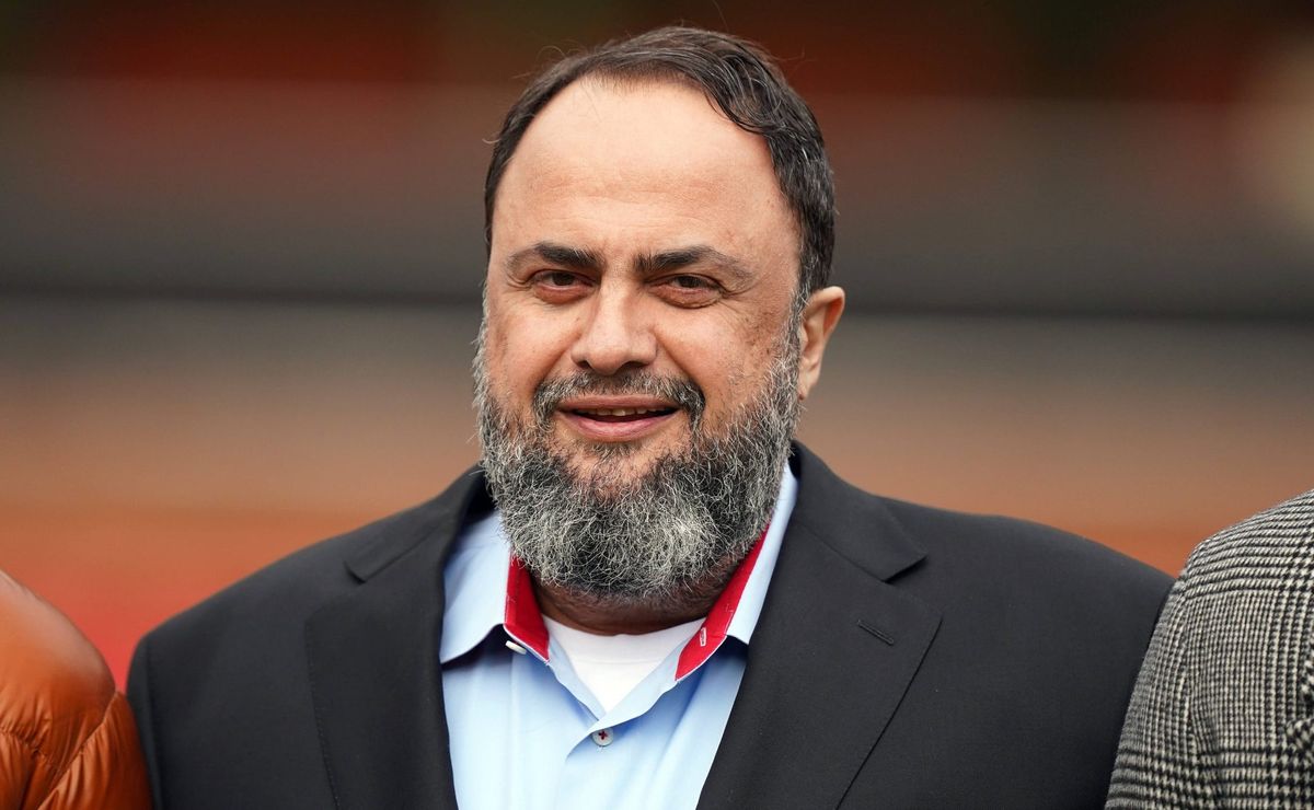 evangelos marinakis, magnata grego, confirma negociação e pode comprar campeão da libertadores