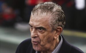 santos tem proposta por erick na mesa do athletico e aguarda decisão de petraglia