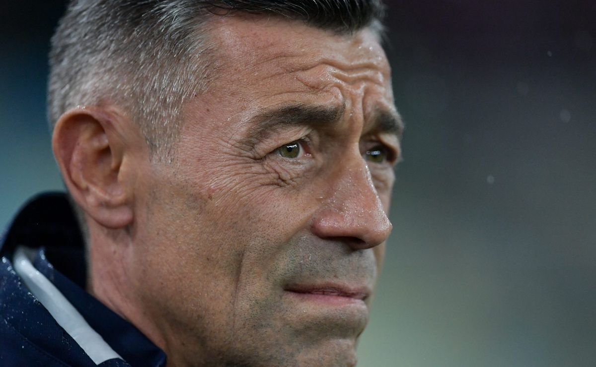 atlético mg vê pedro caixinha anunciado pelo santos e volta à estaca zero por novo técnico