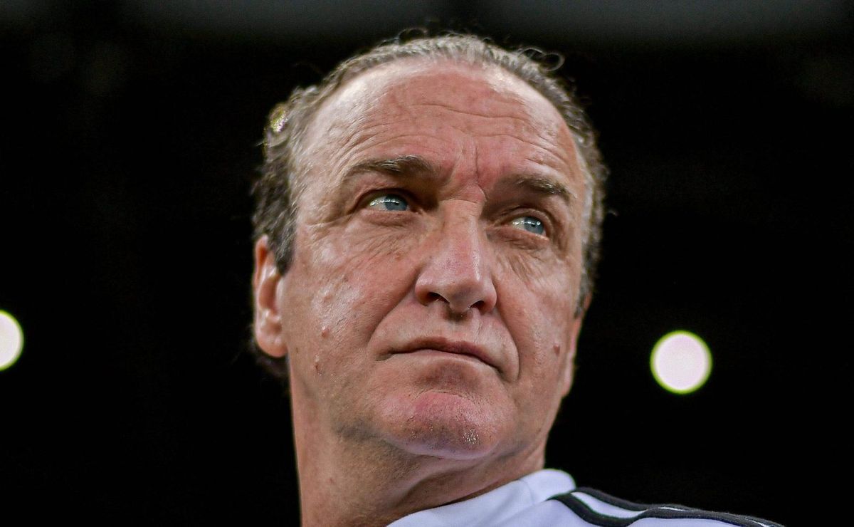 atlético mg não fez contato pela volta de cuca, garante heverton guimarães: "até o momento..."