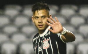 Ángel romero ganha força para sair do corinthians após impasse na renovação