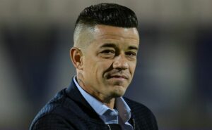 Ídolo do internacional, d'alessandro, elege o melhor jogador da história: "sem sombra de dúvida"