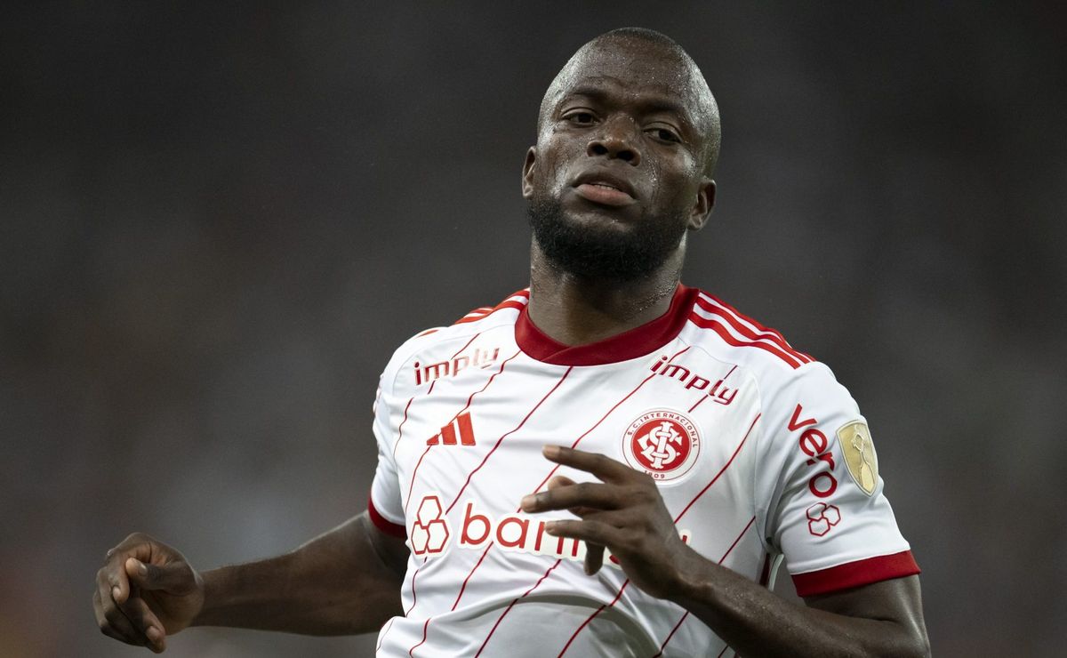 enner valencia segue na mira do atlético mg e atacante fatura r$ 1,4 milhão no internacional