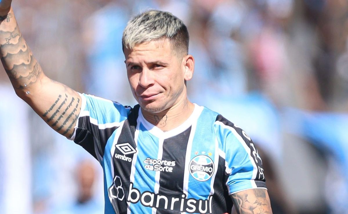 grêmio desiste de comprar atacante soteldo e anima fluminense