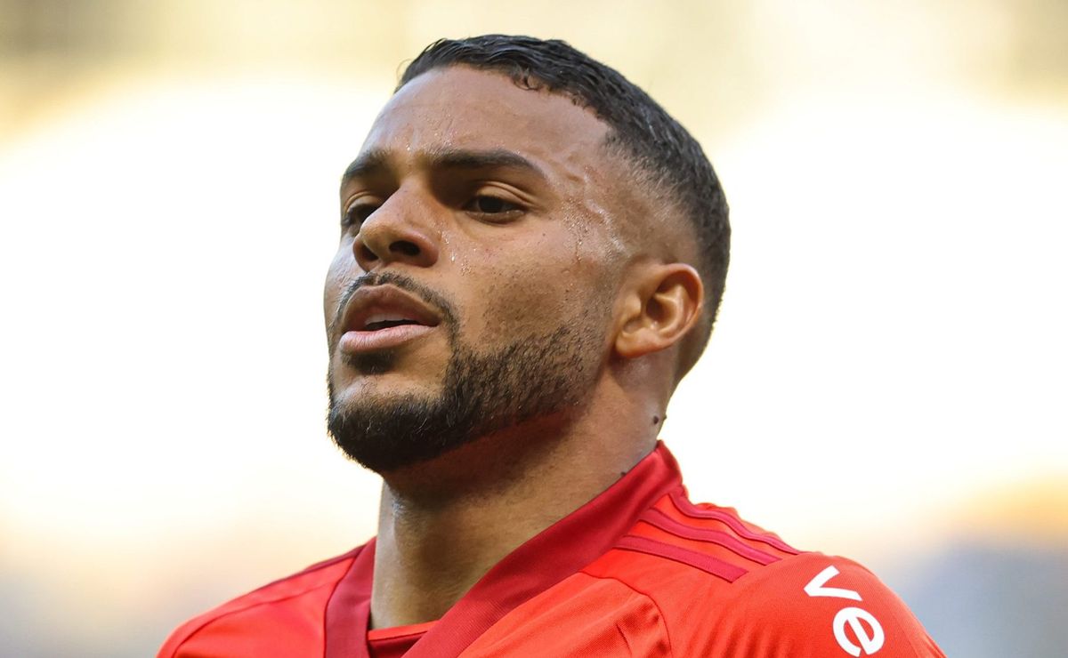 wanderson pode permanecer no internacional após interesse do vasco