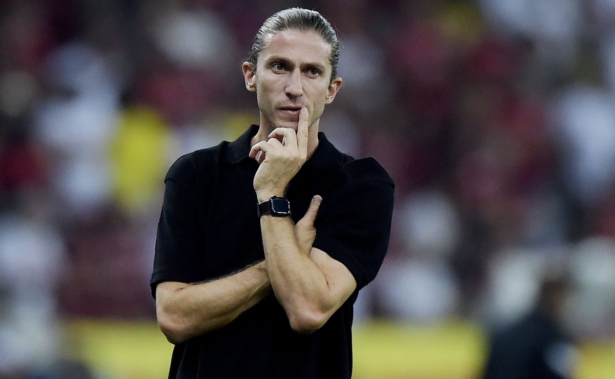 flamenguistas se rendem à filipe luís: "muito melhor que tite"