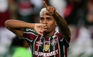 john kennedy se aproxima do adeus ao fluminense após nova atitude do pachuca mex