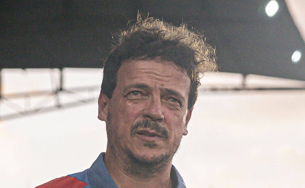 fernando diniz pede contratação de pirani e acordo com cruzeiro depende de uma condição