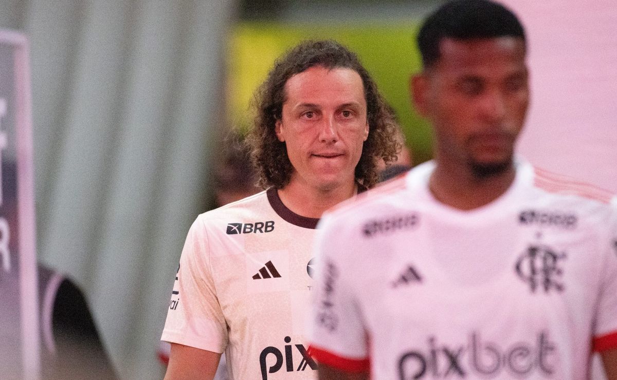 david luiz saindo do flamengo a caminho de um rival direto tem cravada de venê casagrande negando tudo 