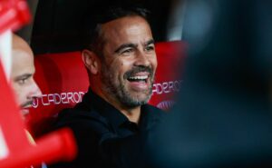 artur jorge é manchete na madrugada em portugal e ofusca abel ferreira em campanha do botafogo