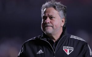 fundo de investimento no são paulo provoca decisão de casares sobre reforços e deve agilizar dispensas