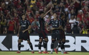 flamengo ainda não integrará jovens que disputaram o carioca ao elenco profissional