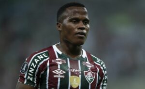 jhon arias, do fluminense, deve estrear em 2025 contra o botafogo no campeonato carioca
