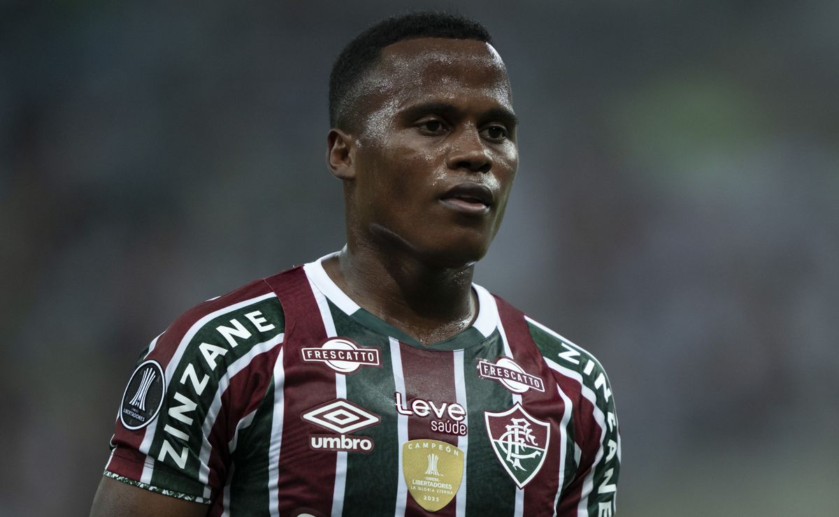 jhon arias, do fluminense, deve estrear em 2025 contra o botafogo no campeonato carioca